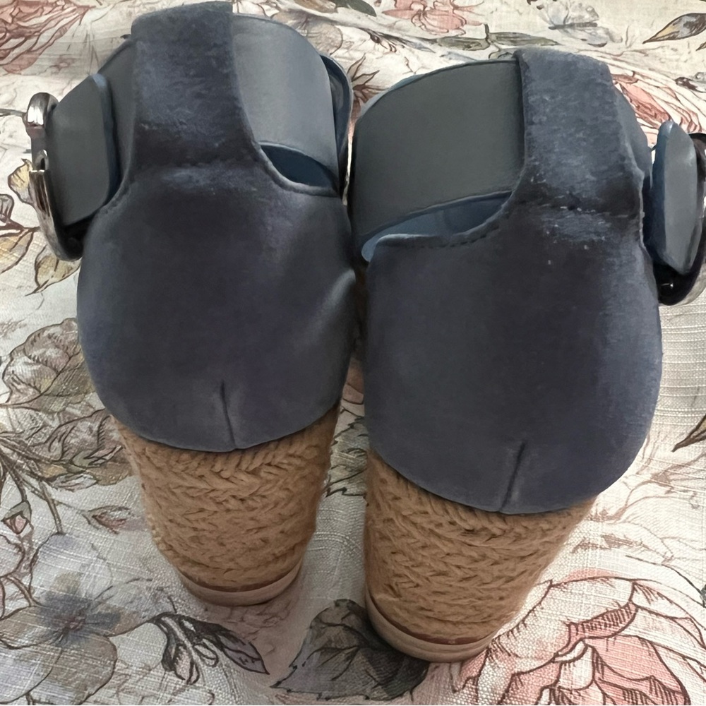 Marc Fisher Blue Wedge Sandals 6M - Picture 5 of 5
